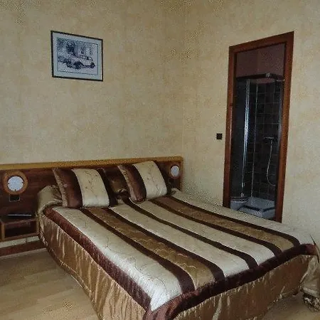 Relais Du Manoir * Thiais